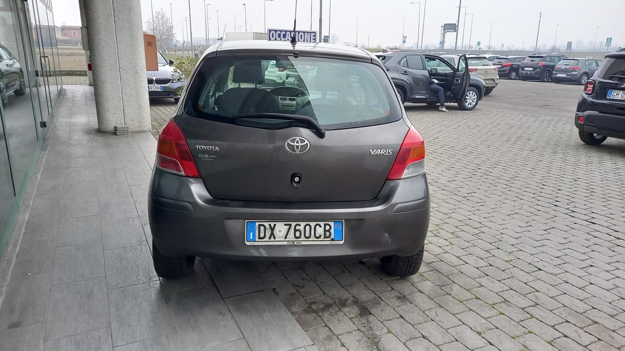 Toyota Yaris 1.0 3 porte Now