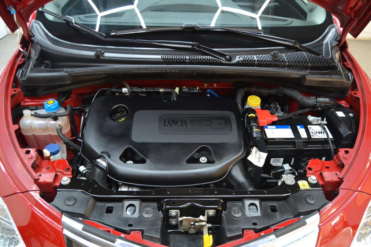 Lancia Ypsilon 0.9 TwinAir 85 CV 5 porte Metano Ecochic Elle