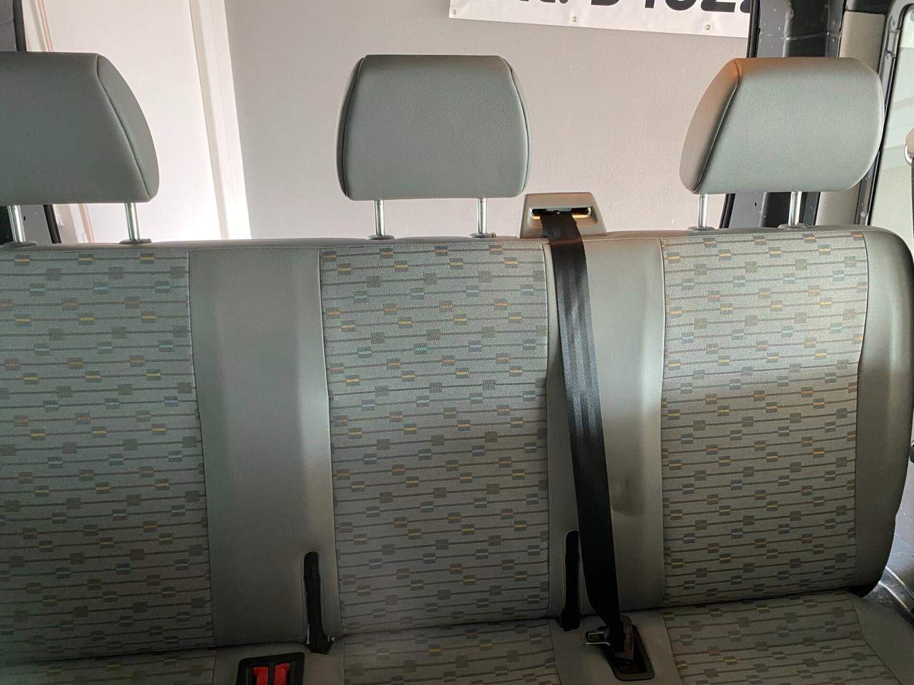 Volkswagen Transporter 2.0 TDI 102CV Kombi 9 POSTI EURO 5A