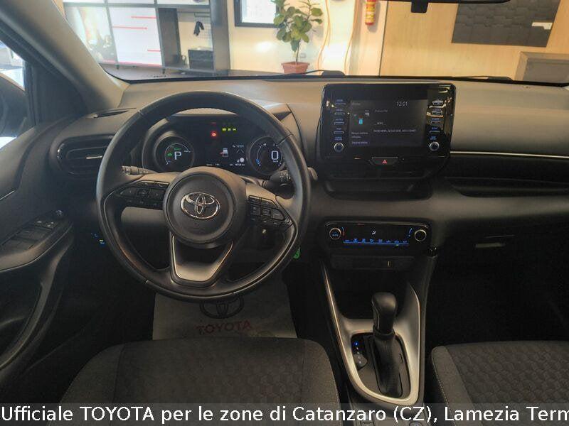 Toyota Yaris Hybrid Trend MY22