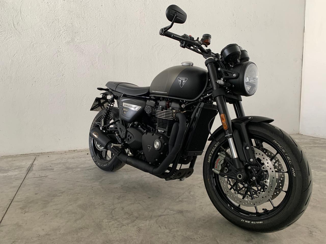Triumph Speed Twin 1.2 Matt Ironstone Black Edition