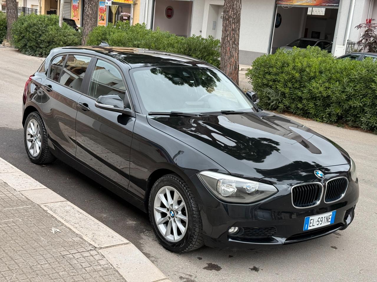 Bmw 116d 2.0 116CV 5p. NAVI SEDILI RISCALDATI 2012