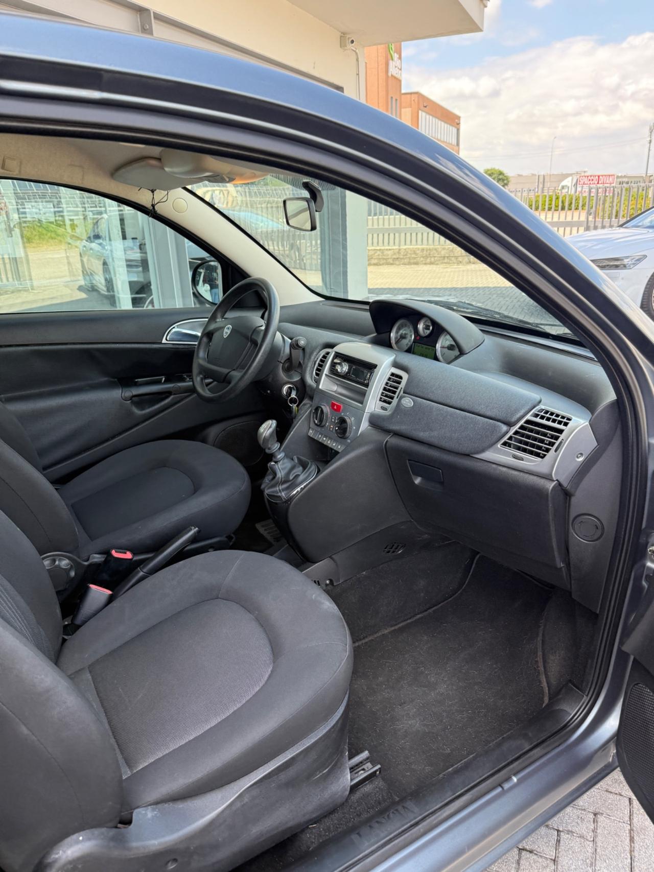 Lancia Ypsilon 1.2 69 CV Elle