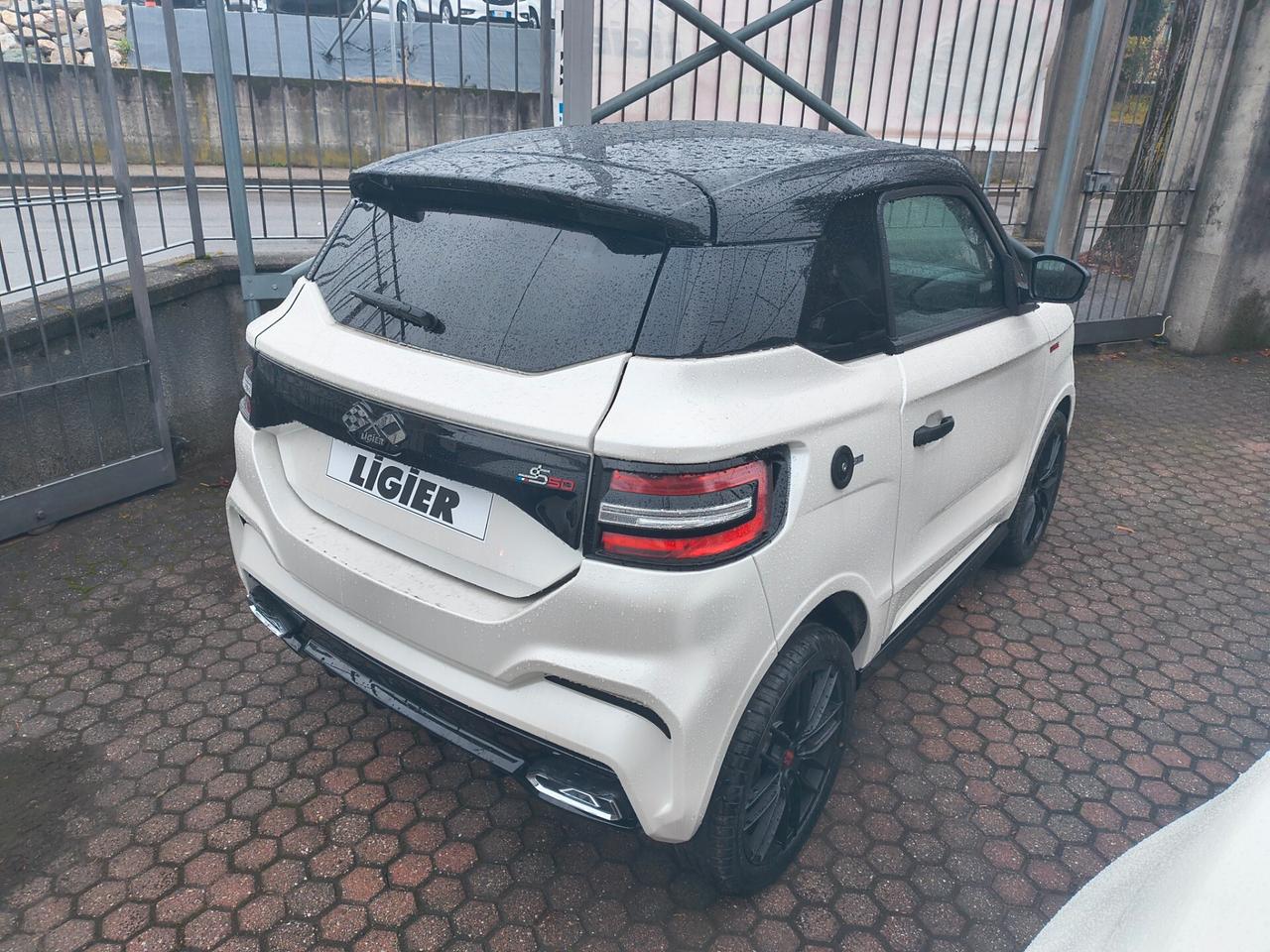 LIGIER JS50 DCI Ultimate con servosterzo e clima