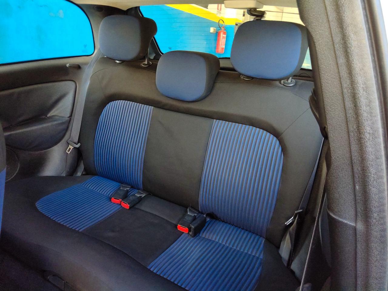 Lancia Ypsilon 1.3 MJT 75 CV Argento