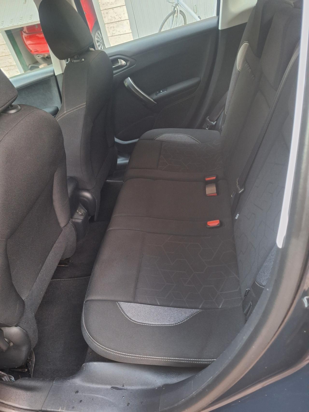 Peugeot 2008 PureTech 82 Allure Benz/Gpl