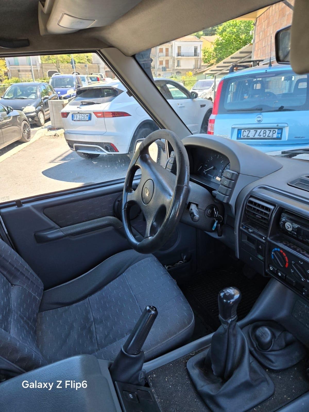 Land Rover Discovery 2.5 Tdi 3 porte Country