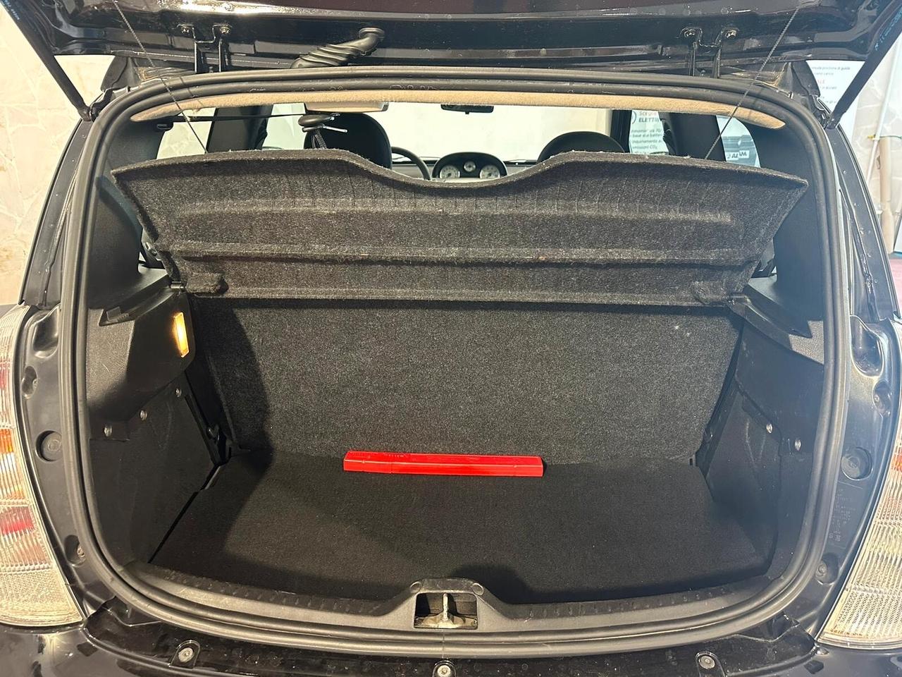 Lancia Ypsilon 1.4 Platino Ecochic GPL
