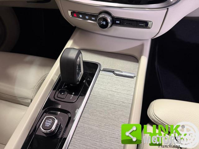 VOLVO V60 B4 (d) aut Ultimate Dark IVA ESP. GARANZIA 24