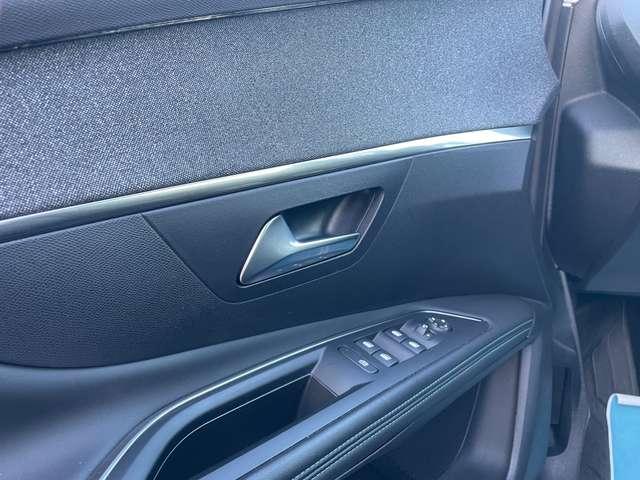 Peugeot 3008 3008 II 1.5 bluehdi Allure Pack "Km 80.000"