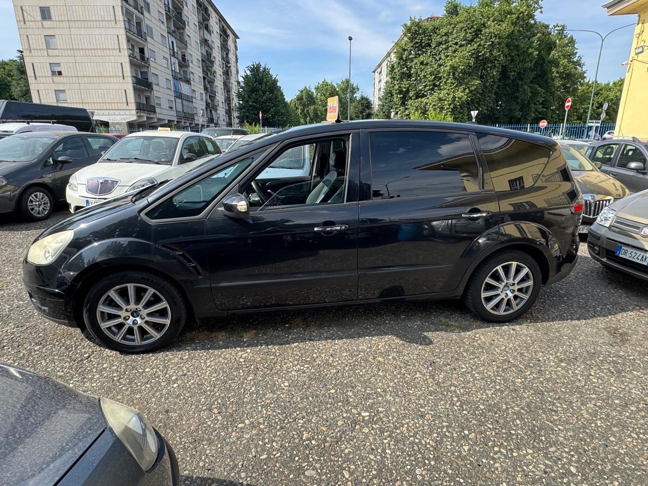 Ford S-Max 2.0 TDCi 140CV 7 POSTI 2010