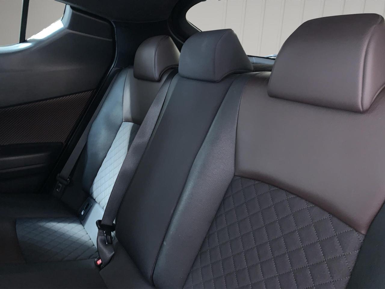 Toyota C-HR 1.8h Lounge 2wd e-cvt