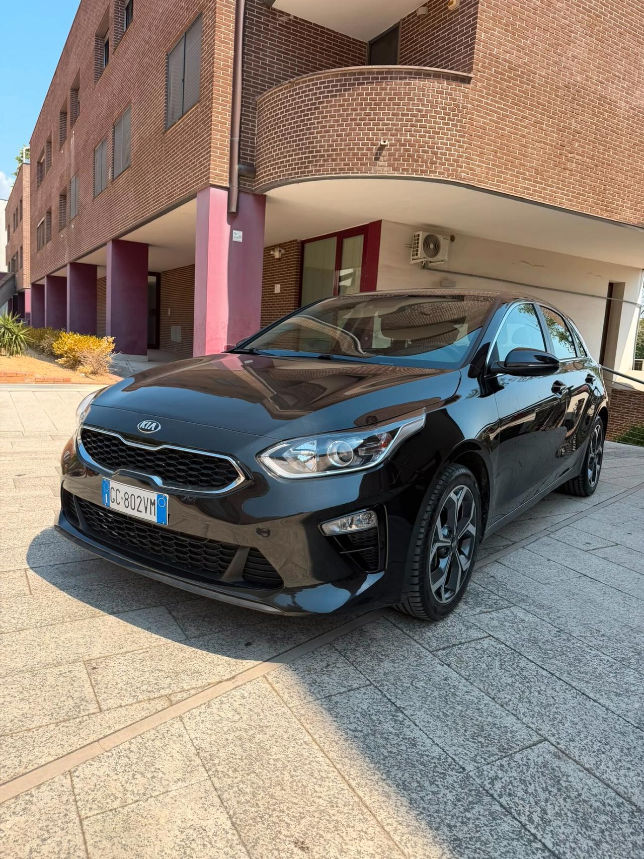 Kia Ceed 1.4 MPi GPL 5p. Urban