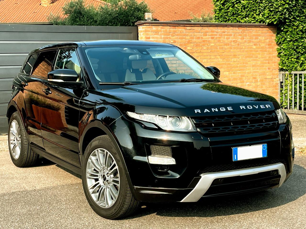 RANGE ROVER EVOQUE 2.0(benz.)-143000km-DYNAMIC-FULL