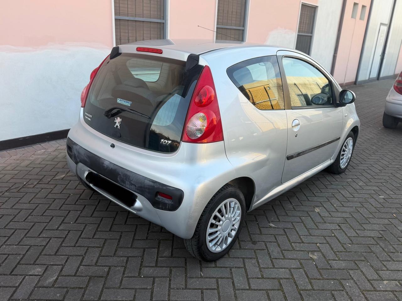 Peugeot 107 1.0 68CV 3p. Sweet Years