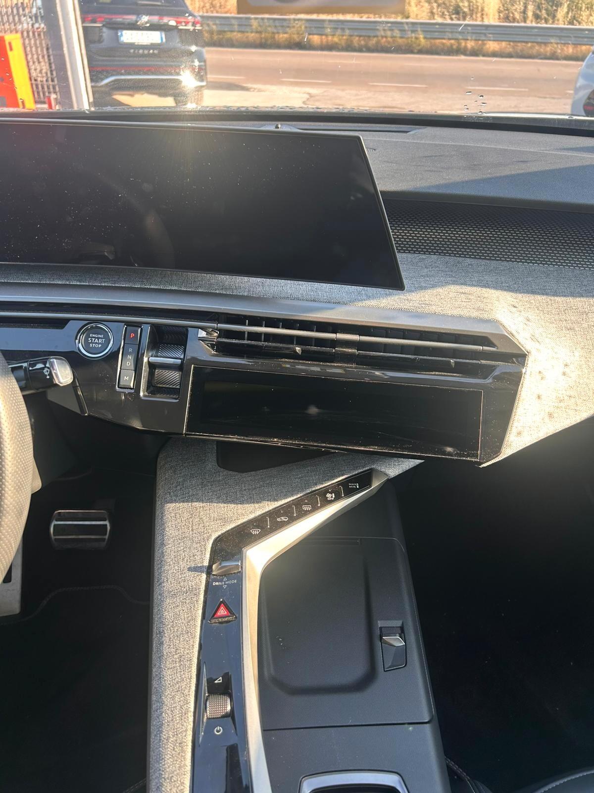 Peugeot 3008 Hybrid 136 e-DCS6 GT