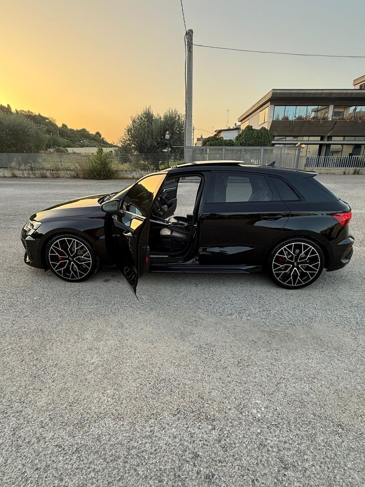 Audi A3 RS 3 SPB TFSI quattro S tronic