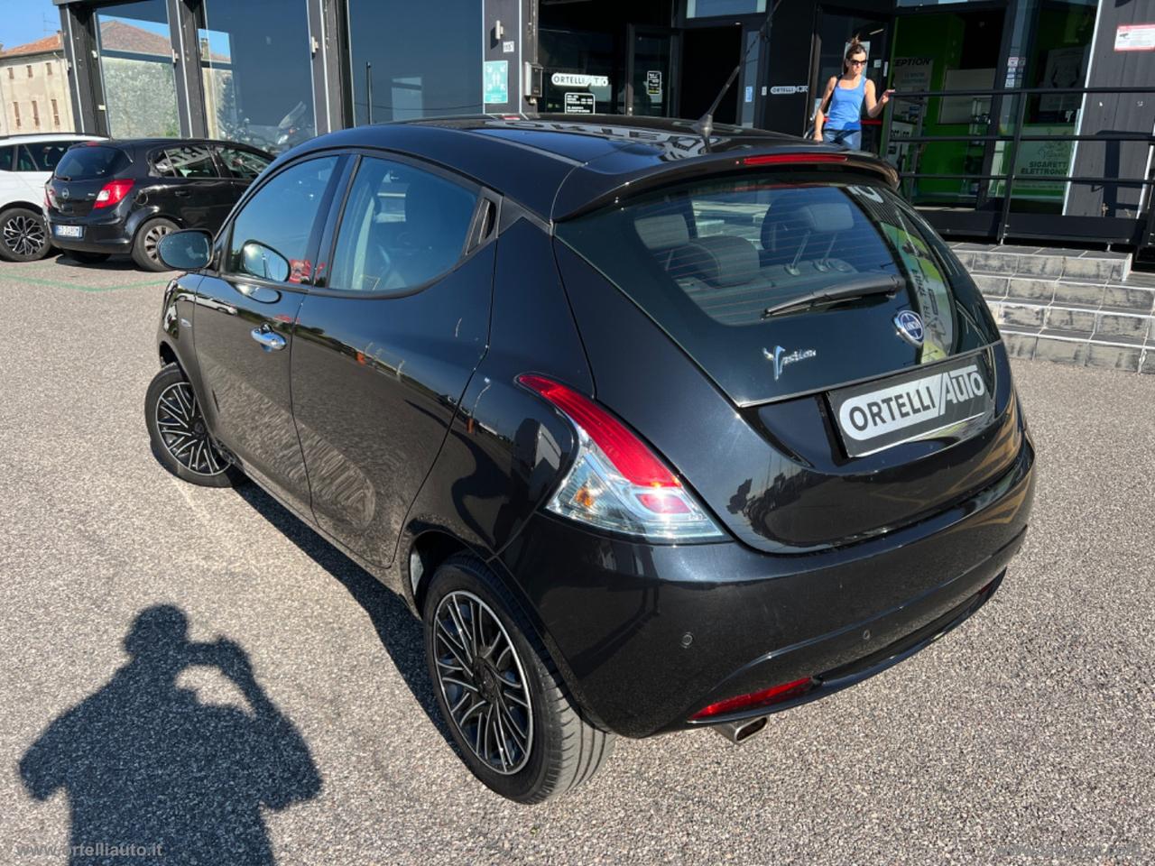 LANCIA Ypsilon 1.2 69 CV 5p. S&S Gold NEOPATENTATI