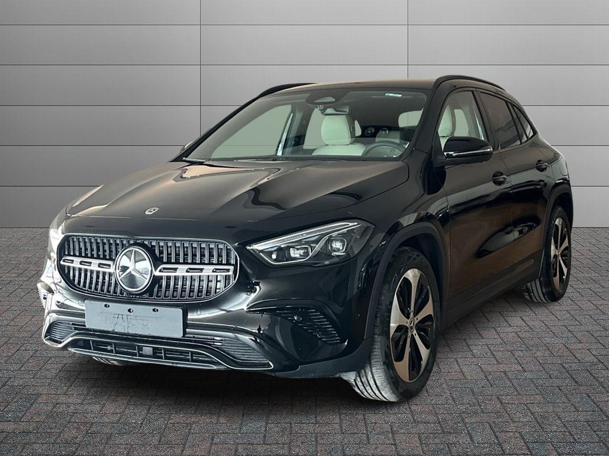 Mercedes-Benz GLA 200 d automatic