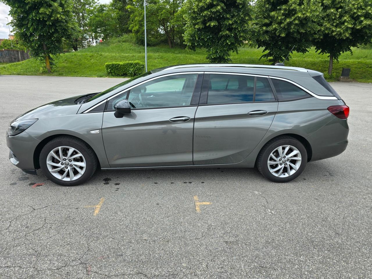 Opel Astra 1.5 CDTI 122 CV S&S AT9 Sports Tourer Business Eleg.