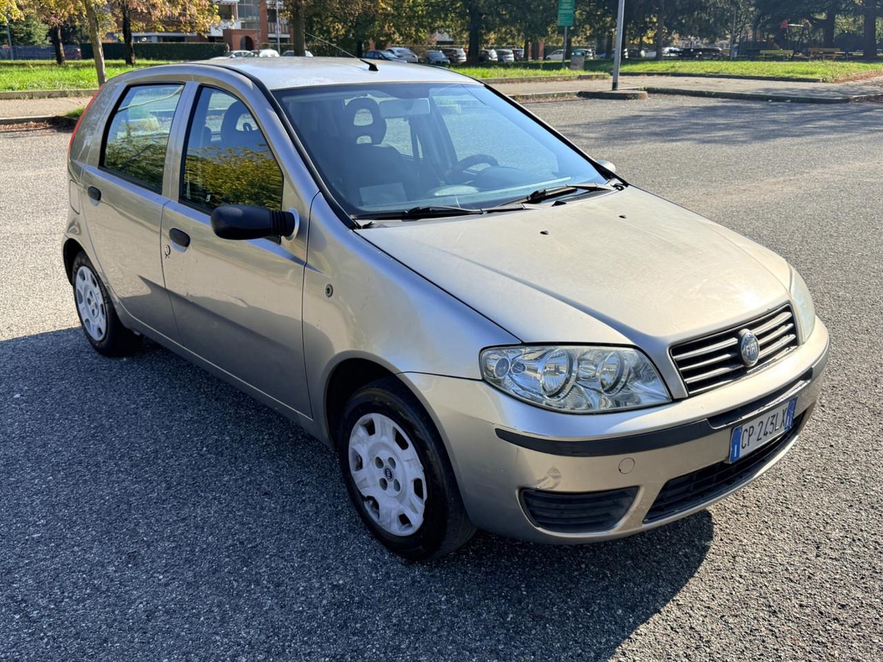 Fiat Punto 1.2 5 porte “MOTORE SOSTITUITO”