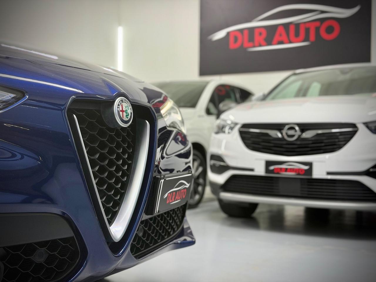 Alfa Romeo Stelvio 2.2 Turbodiesel 160 CV AT8 RWD Executive
