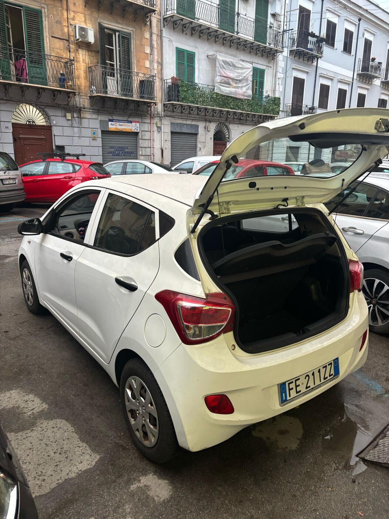 Hyundai i10 1.0 Sound Edition FINANZIABILE NEOPATENTATI