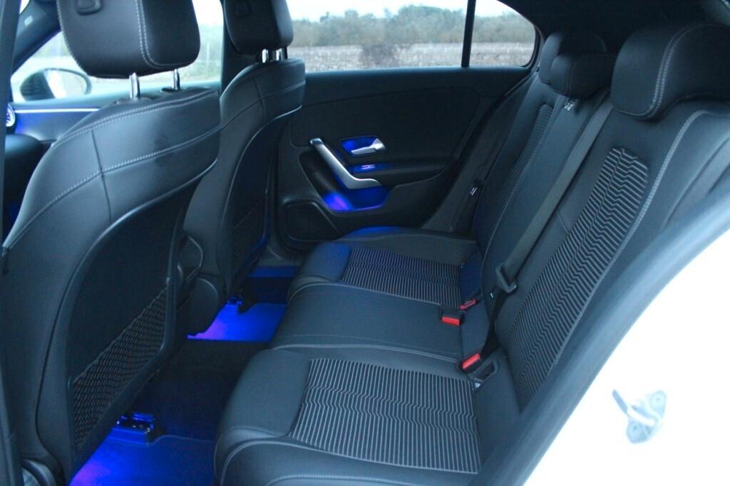 MERCEDES Classe A 200 d Aut. Sport *Luci Ambiente