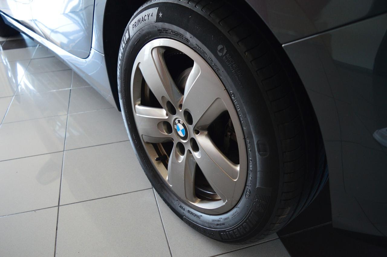 Bmw 116d 5p Business Advantage auto - Unico P.