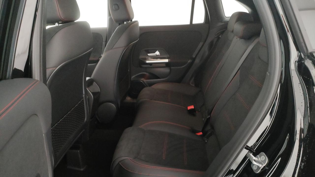 Mercedes-Benz GLA 200 d automatic