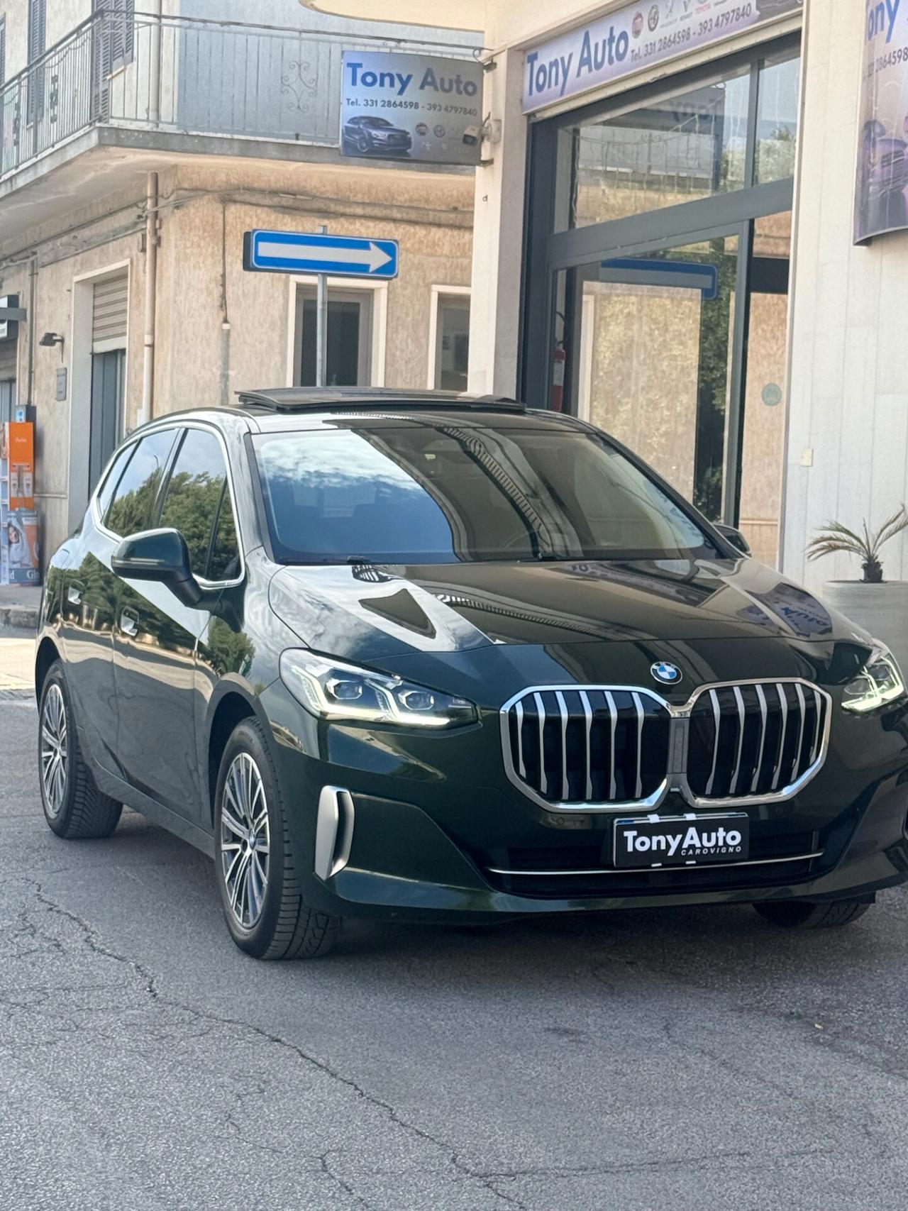 Bmw 218d Active Tourer Luxury auto TETTO APRIBILE,TETTO PANORAMICO,APPLE CARPLAY,LUCI SOFFUSE,TELECAMERA,NAVI