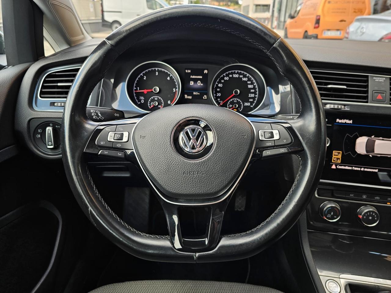 Volkswagen Golf 1.6 TDI 115 CV 5p. Business BlueMotion Technology