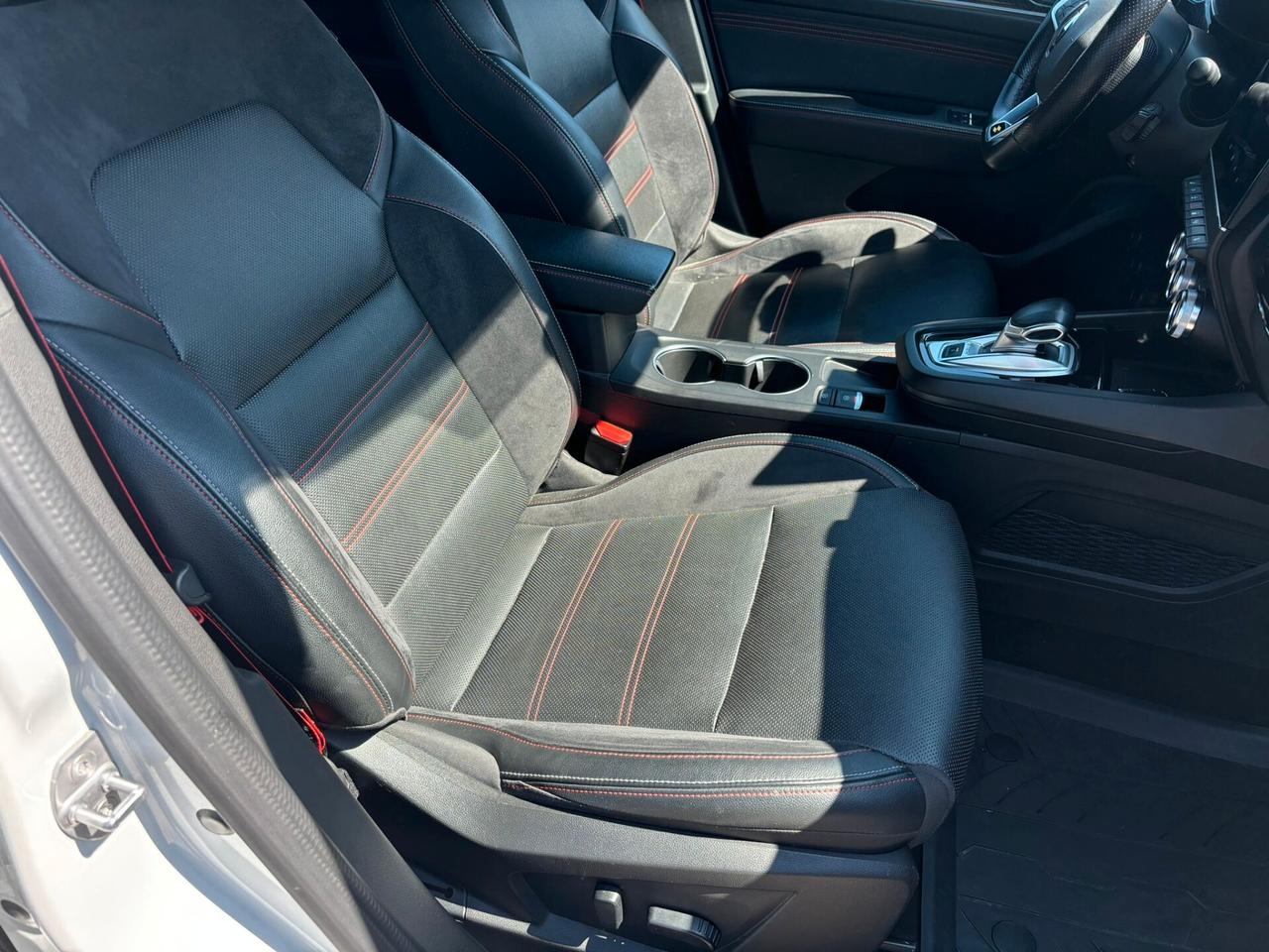 Renault Arkana Hybrid E-Tech 145 CV R.S. Line