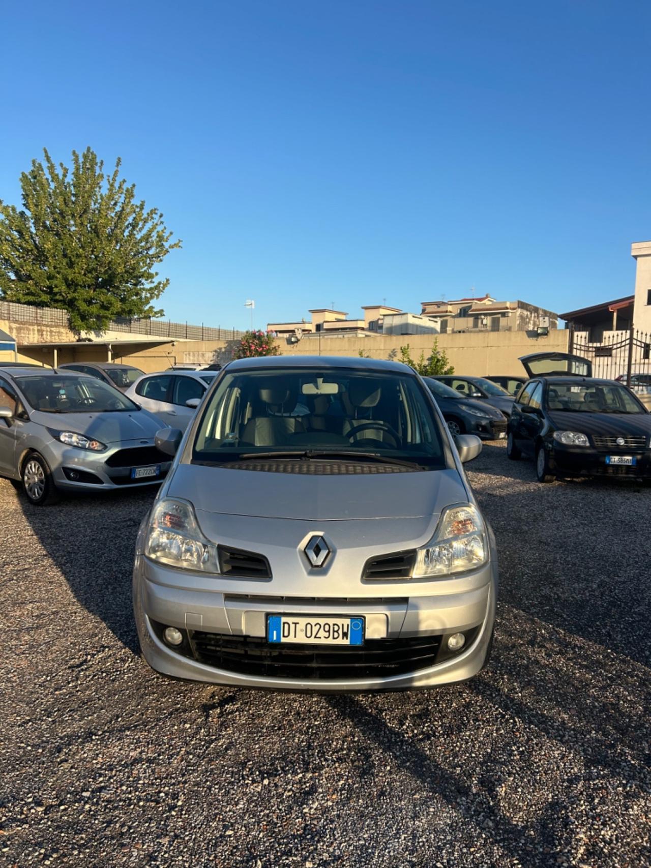 Renault Modus Grand 1.2 16V Dynamique
