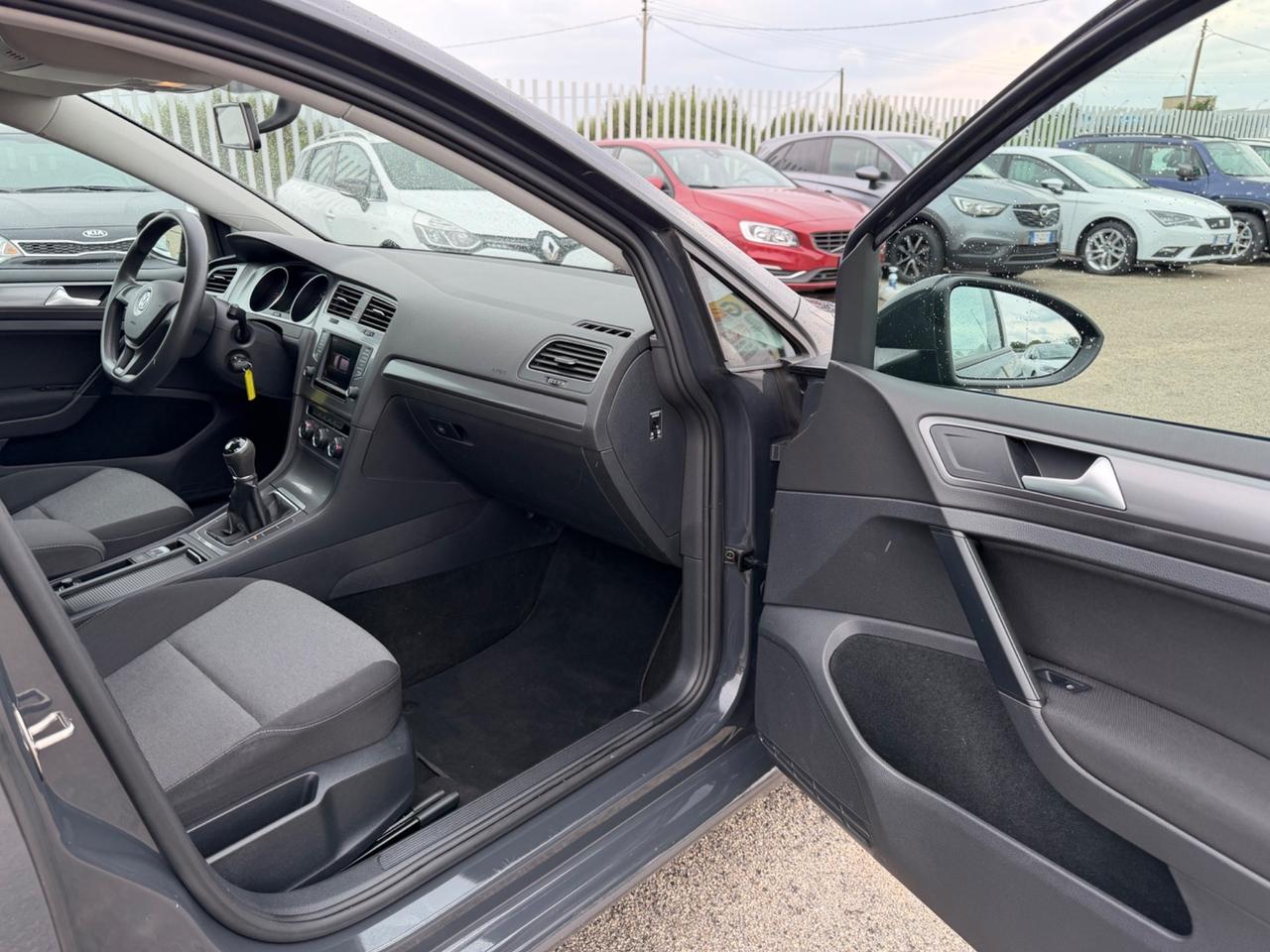 VOLKSWAGEN GOLF 1.6 TDI 90 CV 5P MANUAL FULL MY16