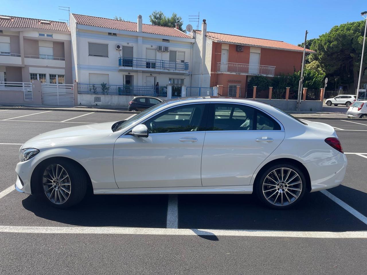 Mercedes-Benz C 220 D Premium #12031