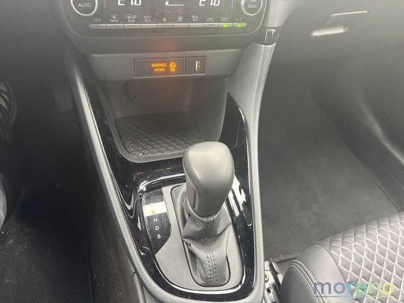 Toyota Yaris 1.5 hybrid Lounge