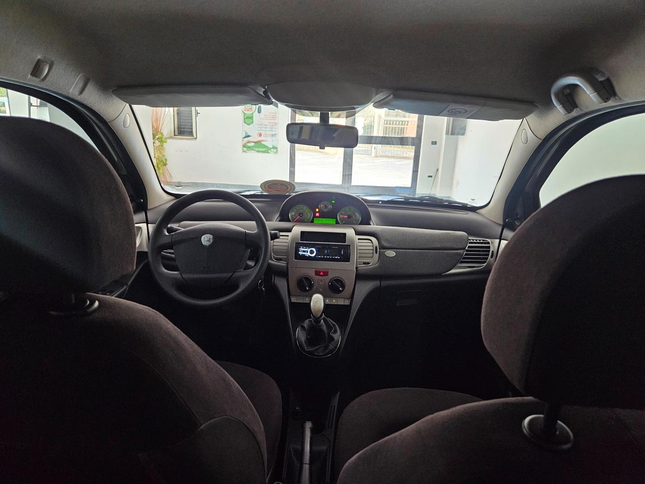 Lancia Ypsilon 1.4 16V Oro Plus
