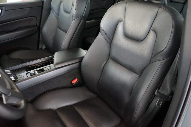 VOLVO XC60 T6 Recharge Plug-in Hybrid AWD automatico Plus Dar