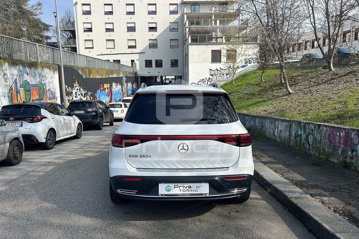 MERCEDES EQB 250+ Sport