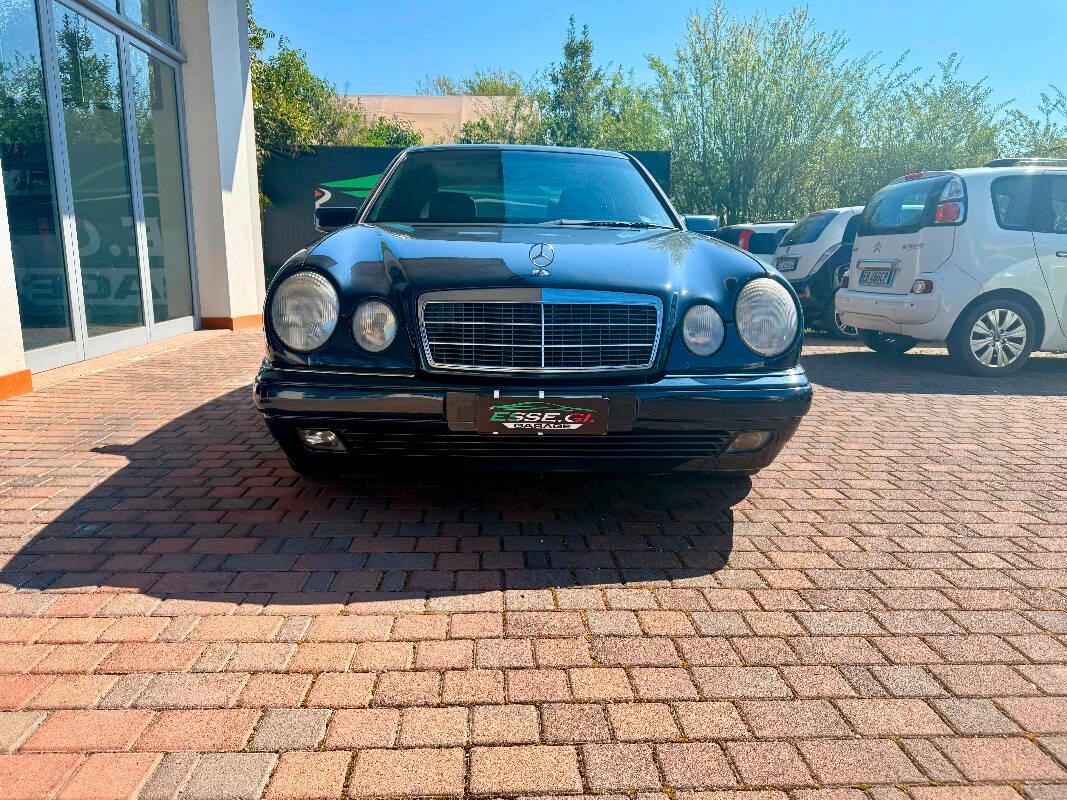 Mercedes Classe E - W210 Berlina E 200 Classic