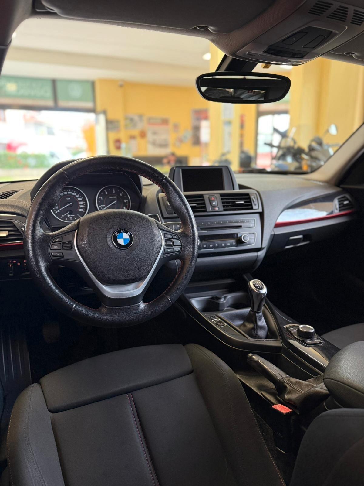 Bmw 116 116d 5p. Urban