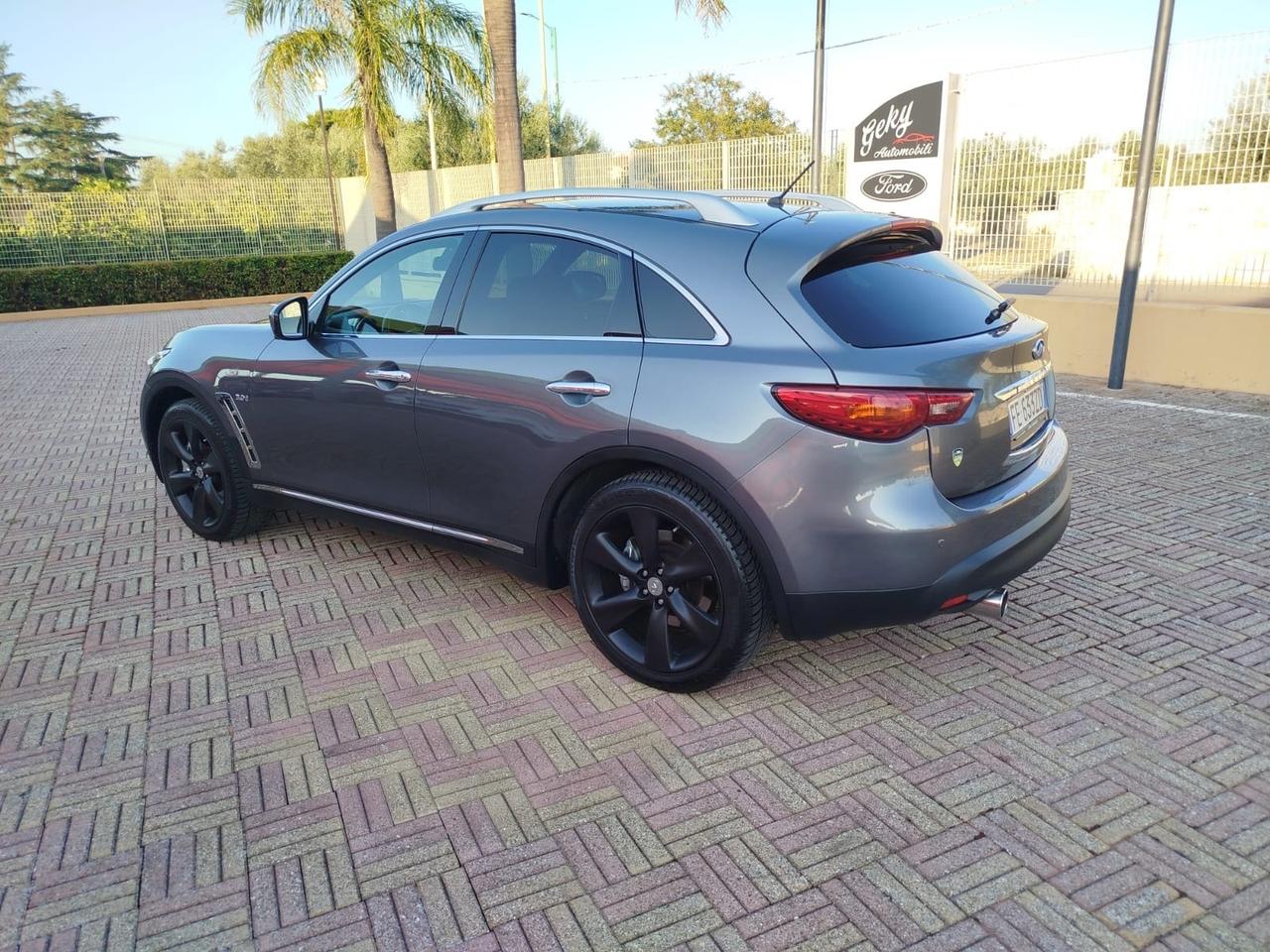 Infiniti QX70 3.0 diesel V6 AT S Premium