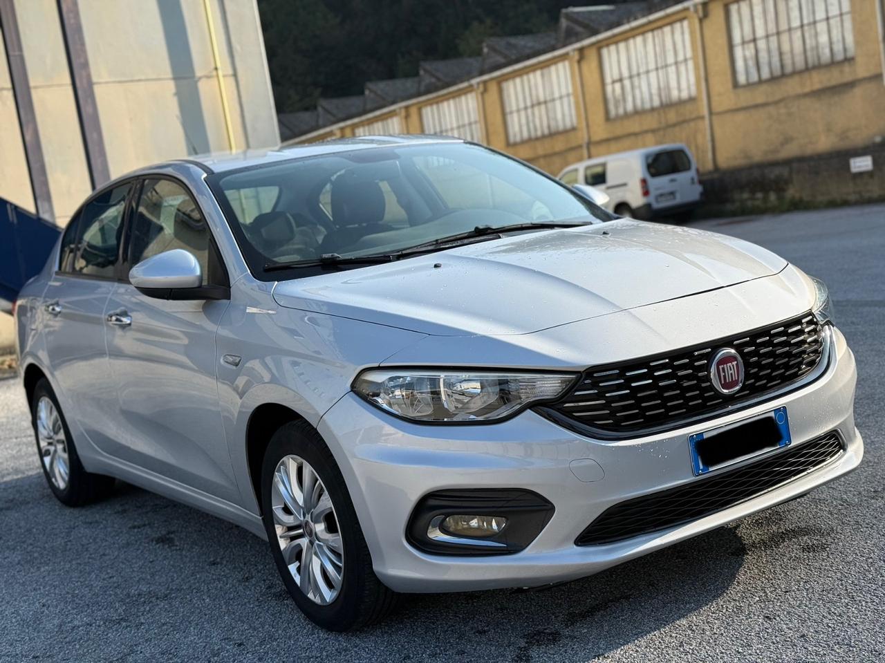 Fiat Tipo 1.4 4 porte Lounge con soli 30.000 km