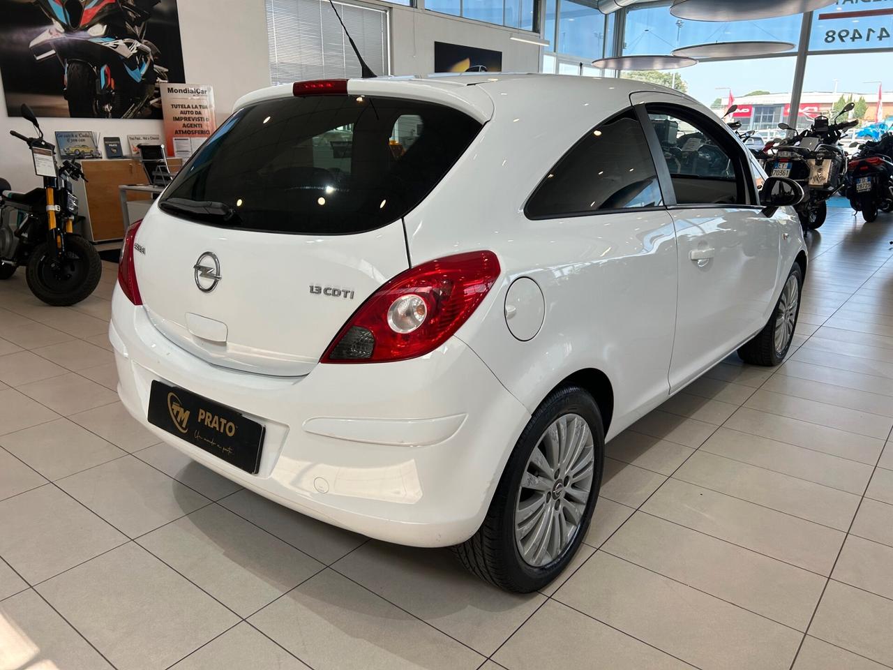 Opel Corsa 1.0 12V 3 porte One