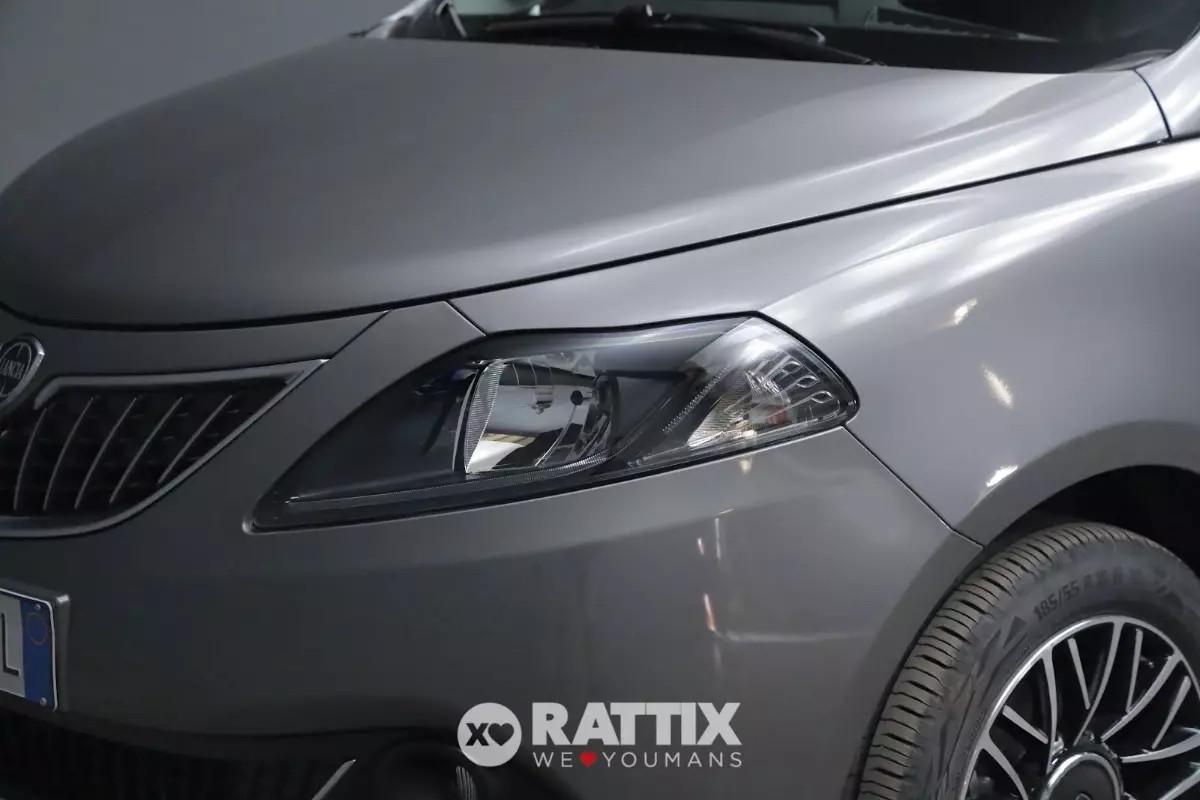Lancia Ypsilon 1.0 Firefly Hybrid 70CV Platino