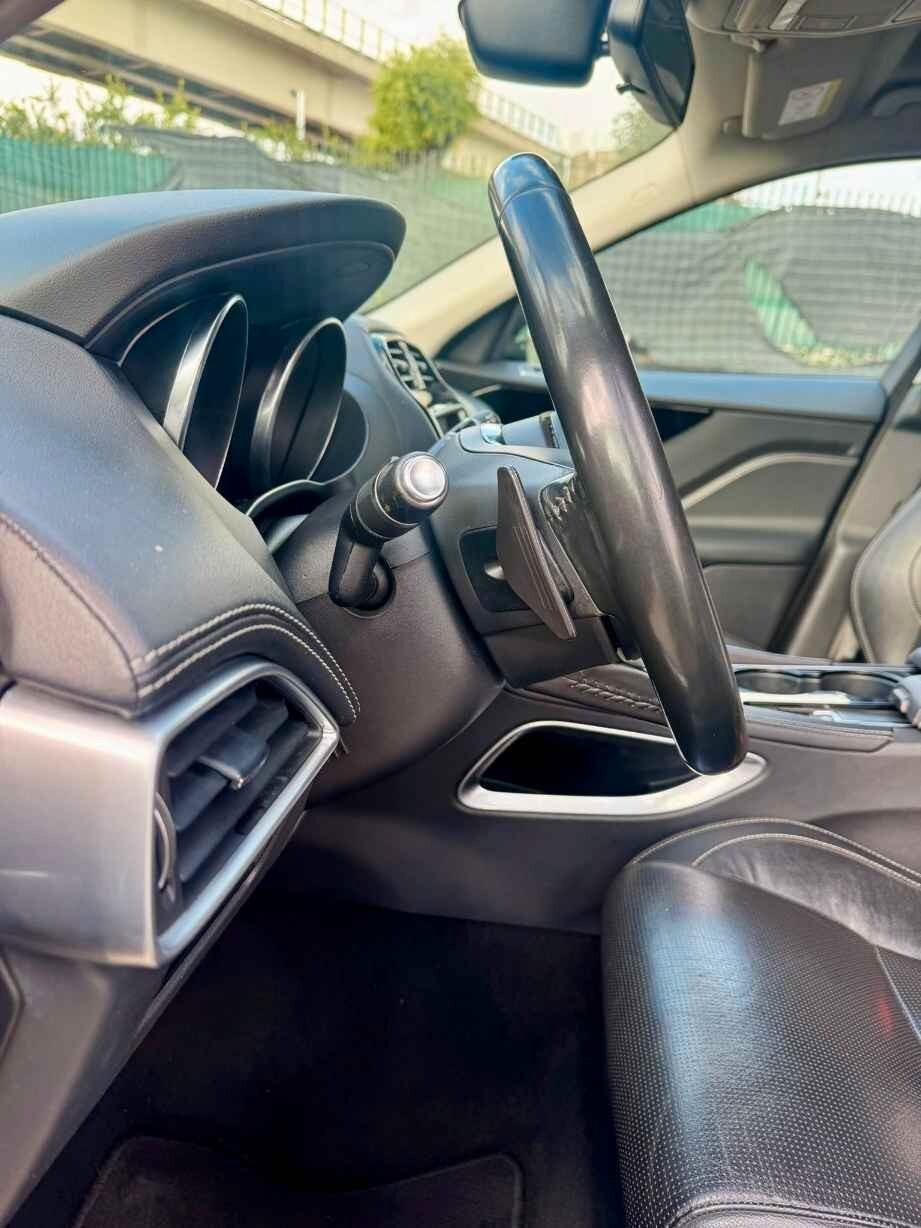 Jaguar F-Pace 2.0 D 180 CV R-Sport