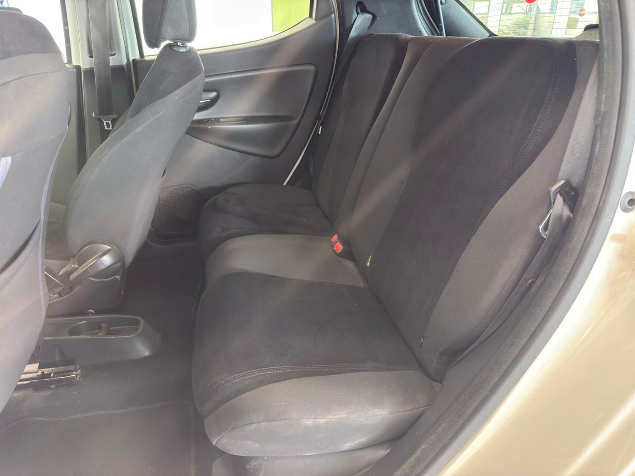 Lancia Ypsilon 0.9 TwinAir 85 CV 5 porte Metano Ecochic Gold