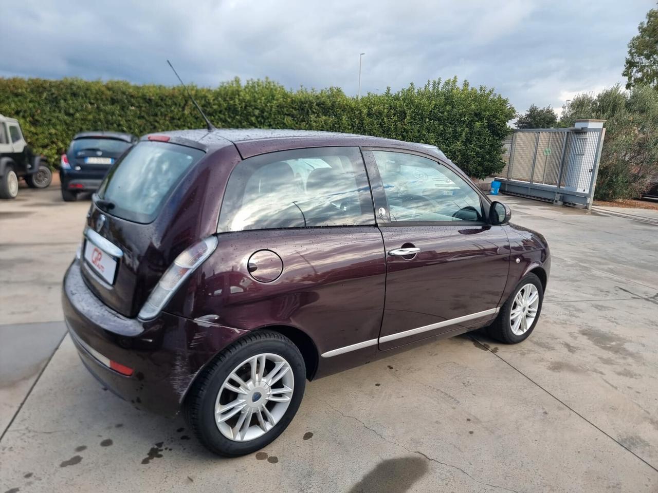 Lancia Ypsilon 1.4 Platino Ecochic GPL