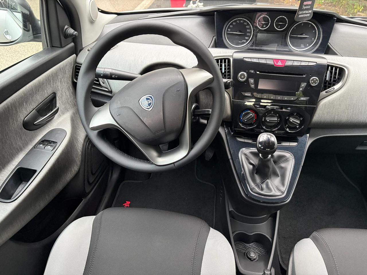 Lancia Ypsilon 1.3 MJT 95CV 5 porte S&S Gold